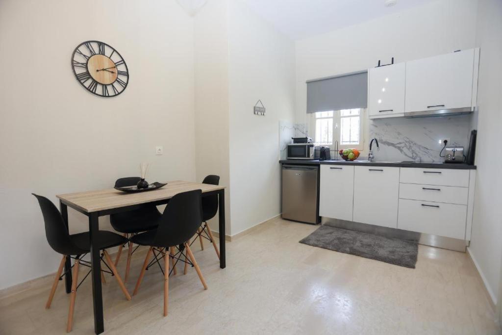 Kouros Apartments Litheres Экстерьер фото